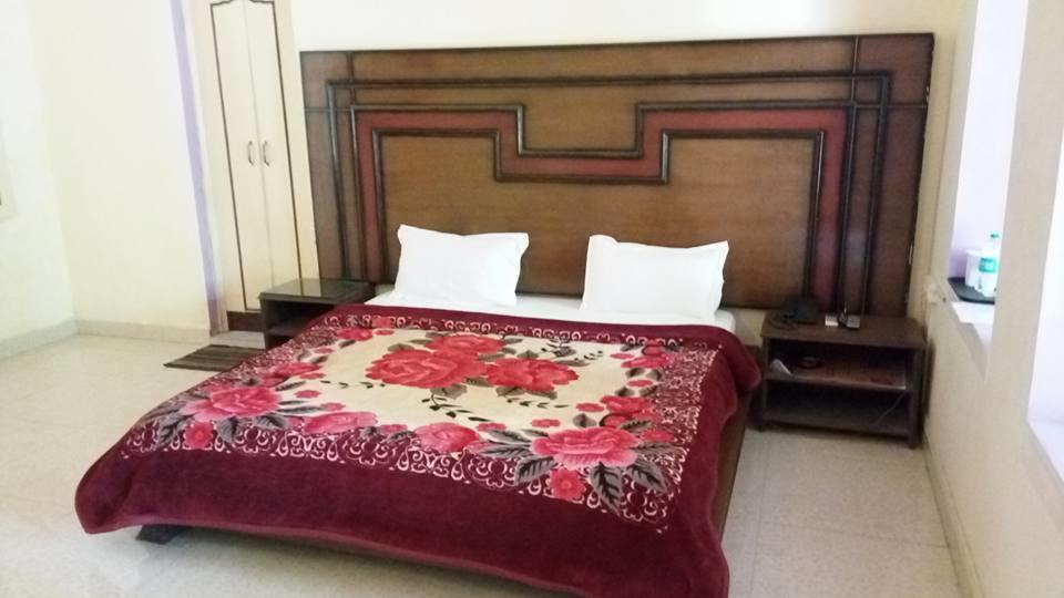 Hotel Bhajgovindam Haridwar Bagian luar foto