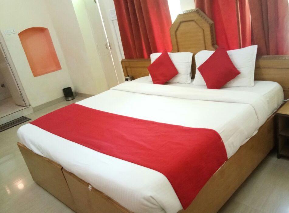 Hotel Bhajgovindam Haridwar Bagian luar foto
